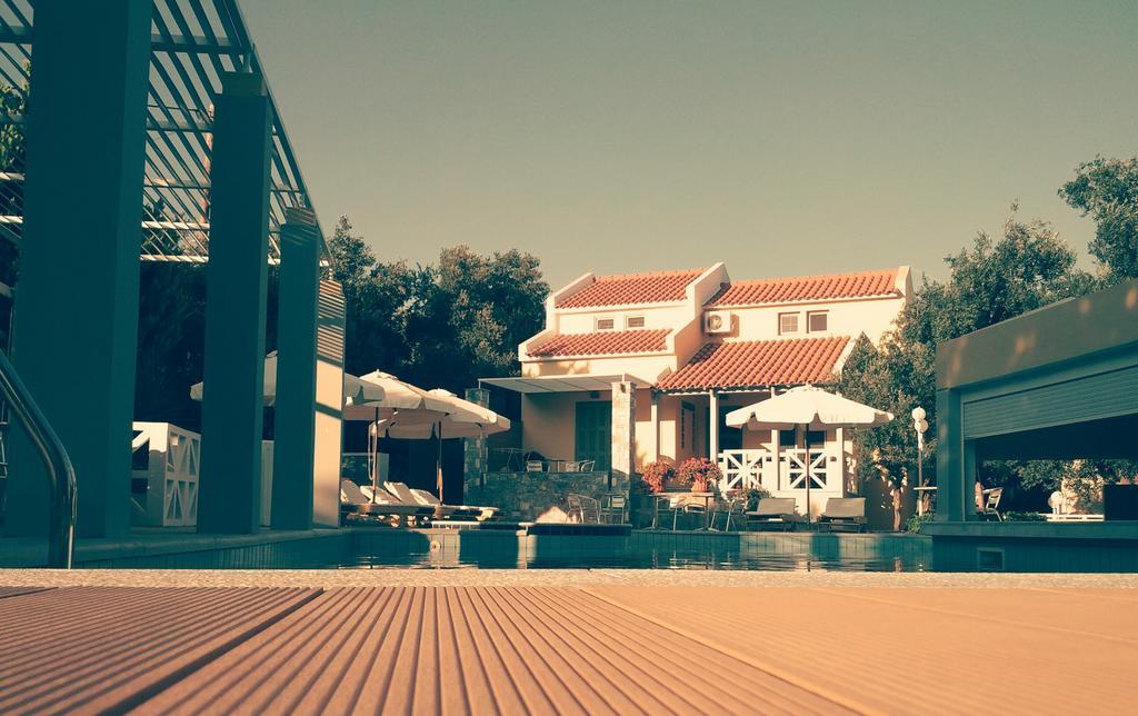 Aparthotel Sea Sun à Plomari Extérieur photo