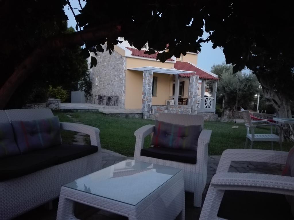 Aparthotel Sea Sun à Plomari Extérieur photo